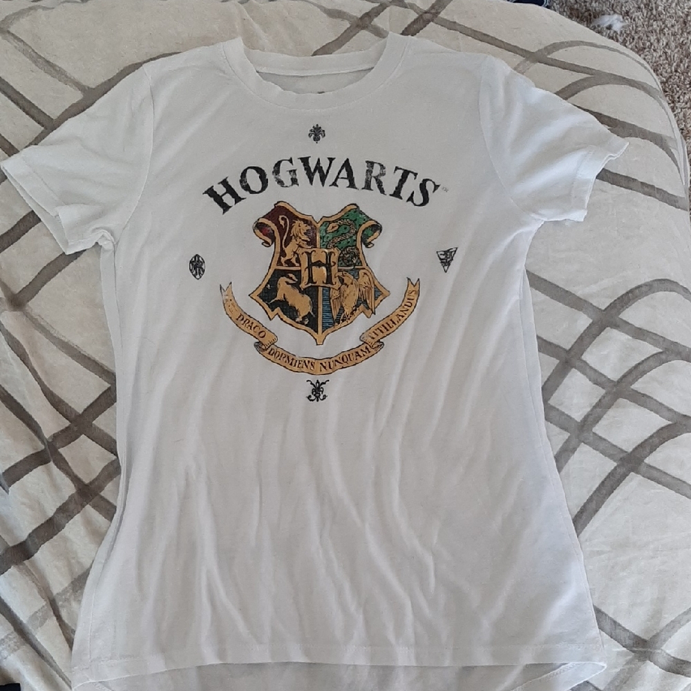 Hogwarts White Women's Short Sleeve Tee
